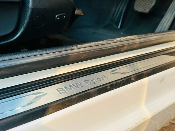 2015-BMW-2-Series-220i-Luxury-Line-Auto image:26
