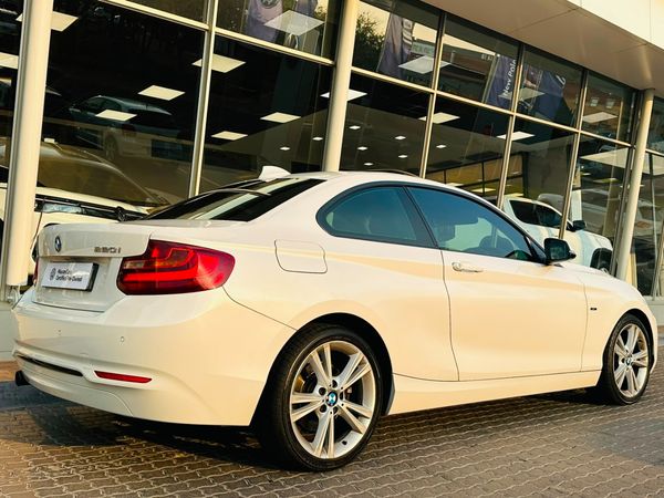 2015-BMW-2-Series-220i-Luxury-Line-Auto image:7