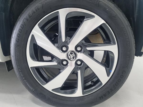 2022-Toyota-Starlet-15-XS-Auto image:3