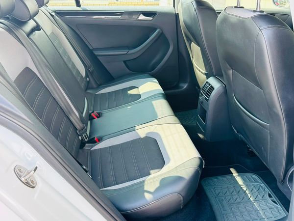 2019-Volkswagen-Jetta-GP-20-TDI-Highline-Auto image:18