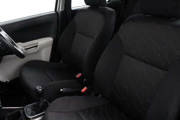 2019-Suzuki-Ignis-12-GLX image:8