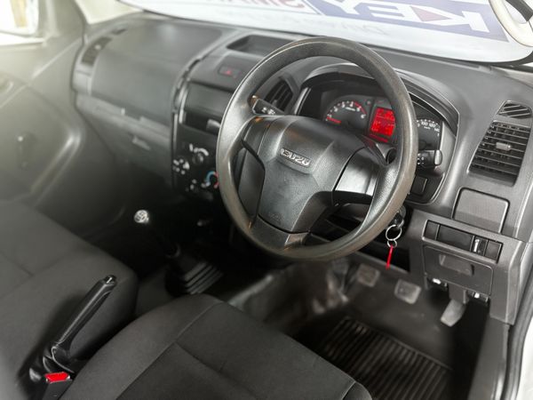 2024-Isuzu-D-Max-250C-Fleetside-Single-Cab image:4