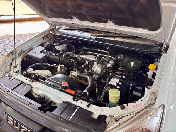 2024-Isuzu-D-Max-250C-Fleetside-Single-Cab image:7