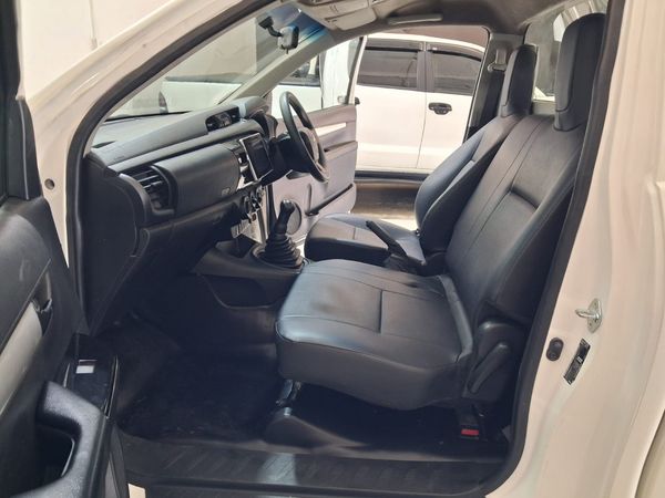 2025-Toyota-Hilux-20-VVTi-Single-Cab image:8