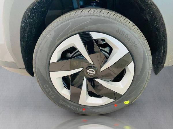 2026-Nissan-Magnite-10-Visia image:19