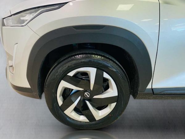 2026-Nissan-Magnite-10-Visia image:6
