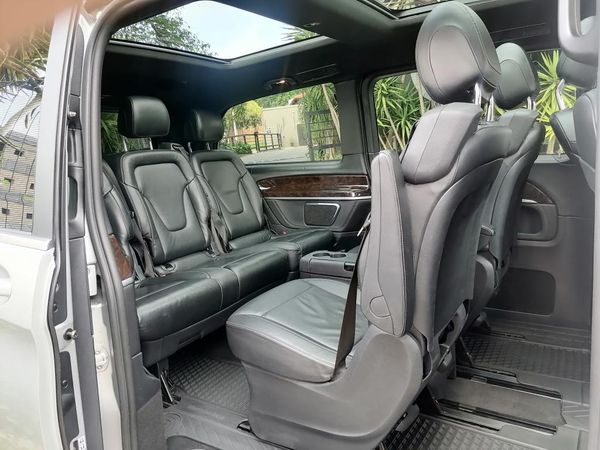 2018-Mercedes-Benz-V-Class-V-250-Bluetec-Avantgarde-Auto image:7