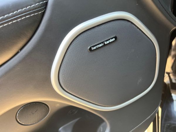 2021-Jeep-Grand-Cherokee-62-SC-Trackhawk image:16
