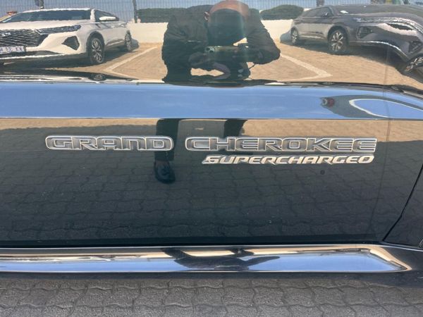 2021-Jeep-Grand-Cherokee-62-SC-Trackhawk image:8