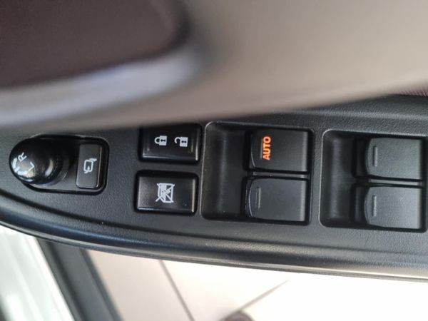 2025-Toyota-Starlet-Cross-15XS-Auto image:20