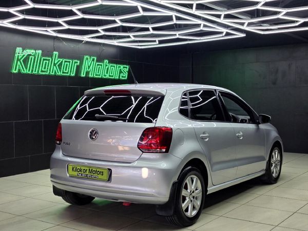 2012-Volkswagen-Polo-14-Comfortline-5-dr image:5