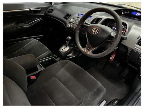 2010-Honda-Civic-18-LXi-Sedan-Auto image:9