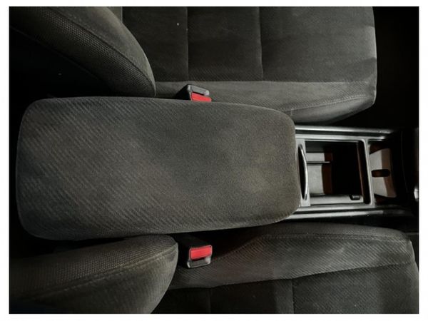 2010-Honda-Civic-18-LXi-Sedan-Auto image:15