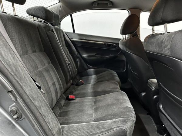 2010-Honda-Civic-18-LXi-Sedan-Auto image:26