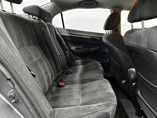 2010-Honda-Civic-18-LXi-Sedan-Auto image:31