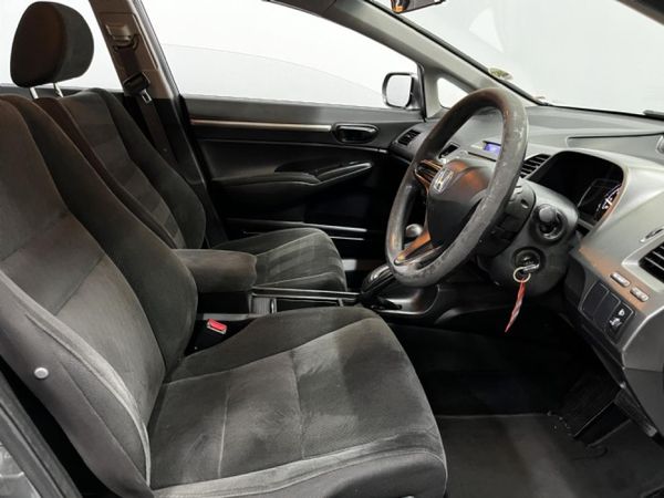 2010-Honda-Civic-18-LXi-Sedan-Auto image:35