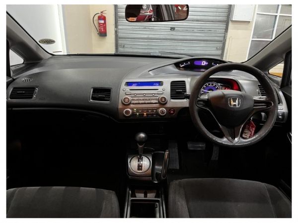 2010-Honda-Civic-18-LXi-Sedan-Auto image:7