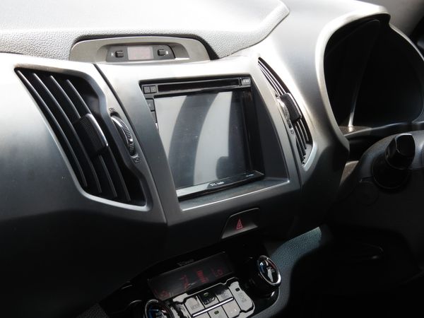 2012-Kia-Sportage-20-Auto image:16