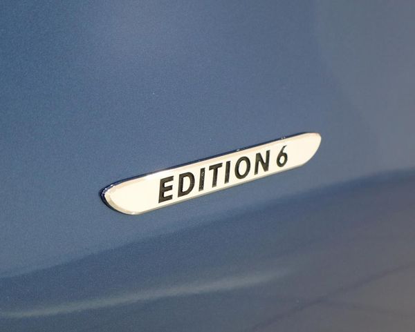 2022-Mercedes-Benz-C-Class-C200-Edition-6 image:9