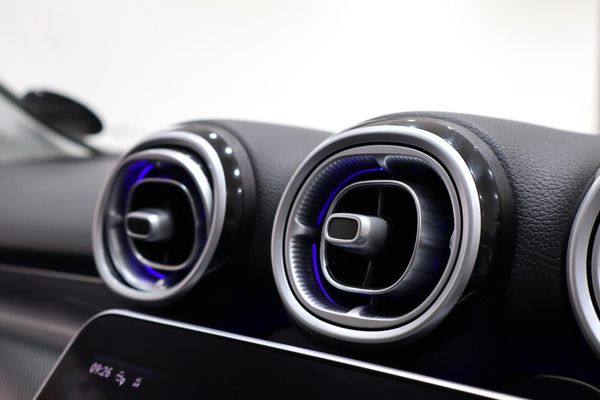 2022-Mercedes-Benz-C-Class-C200-Edition-6 image:19