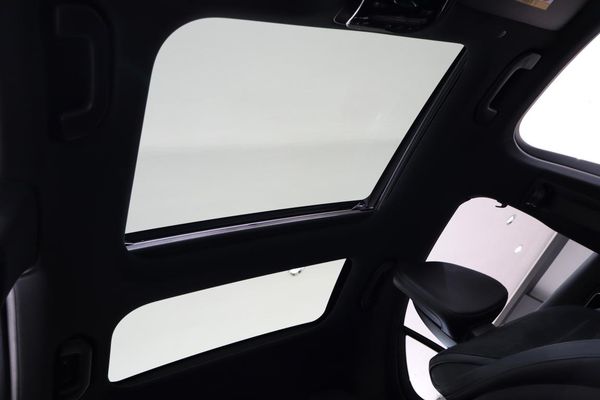 2022-Mercedes-Benz-C-Class-C200-Edition-6 image:20