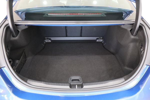 2022-Mercedes-Benz-C-Class-C200-Edition-6 image:23