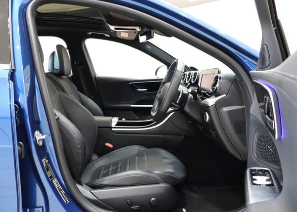 2022-Mercedes-Benz-C-Class-C200-Edition-6 image:24