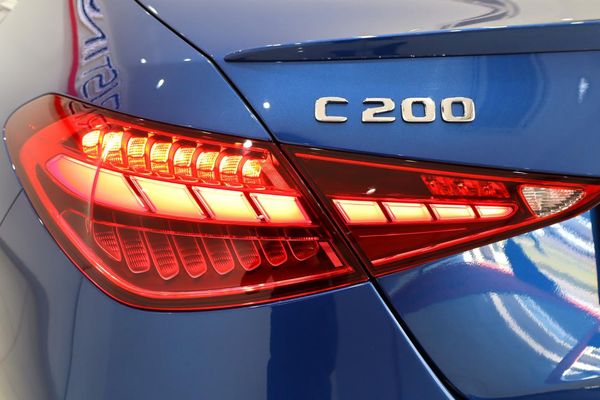 2022-Mercedes-Benz-C-Class-C200-Edition-6 image:7