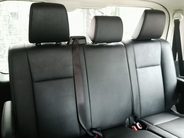 2022-Toyota-Quantum-28-LWB-BUS-9-SEATER-VX-PREMIUM image:7