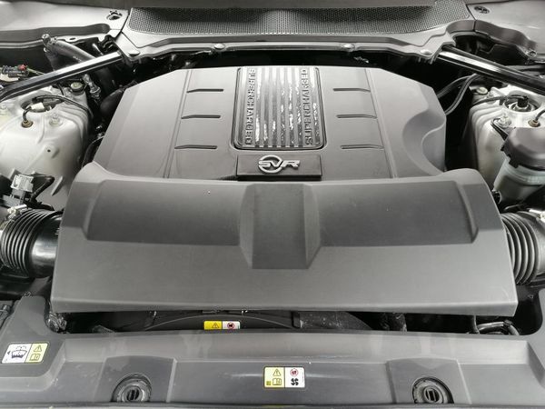 2021-Land-Rover-Range-Rover-Sport-50-V8-SVR-423kW image:10