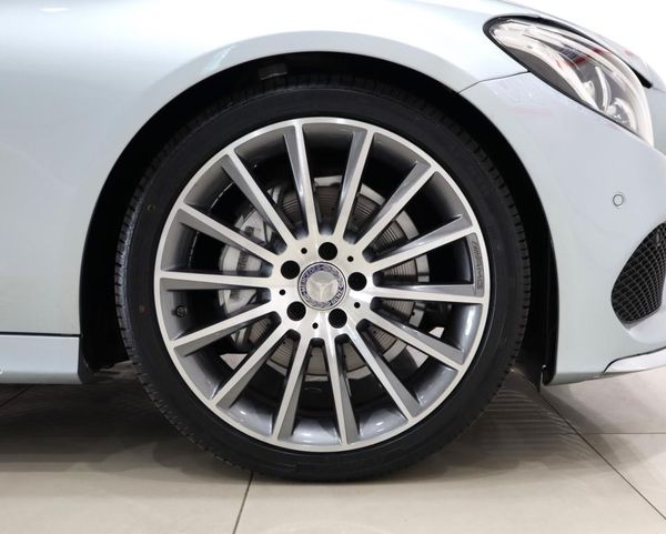 2017-Mercedes-Benz-C-Class-C-220d-AMG-Coupe-Auto image:10