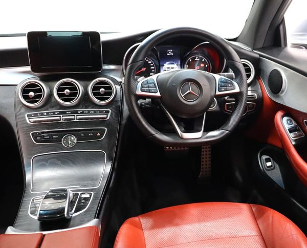 2017-Mercedes-Benz-C-Class-C-220d-AMG-Coupe-Auto image:14