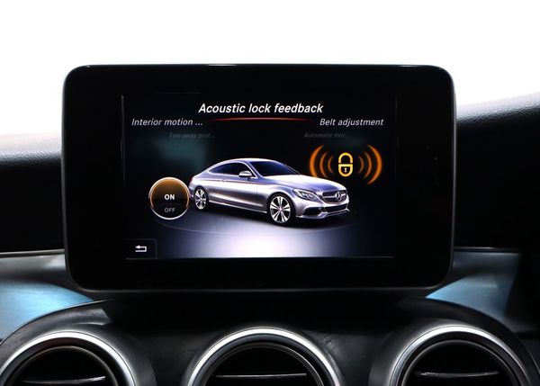 2017-Mercedes-Benz-C-Class-C-220d-AMG-Coupe-Auto image:18