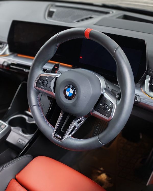 2025-BMW-X1-M35i-xDrive image:8