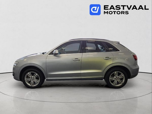 2015-Audi-Q3-20-TDI-quattro-Auto-130kW image:3