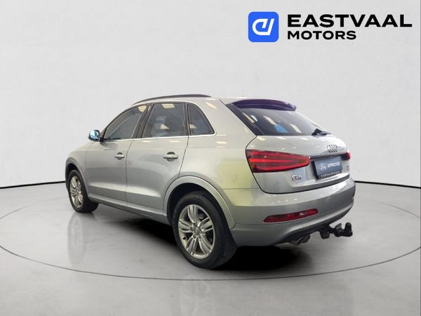 2015-Audi-Q3-20-TDI-quattro-Auto-130kW image:4
