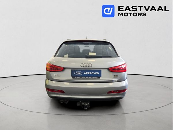 2015-Audi-Q3-20-TDI-quattro-Auto-130kW image:5