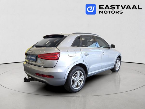 2015-Audi-Q3-20-TDI-quattro-Auto-130kW image:6