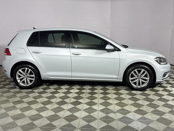 2018-Volkswagen-Golf-VII-10-TSI-Comfortline image:16