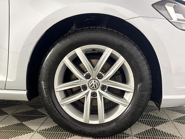 2018-Volkswagen-Golf-VII-10-TSI-Comfortline image:5