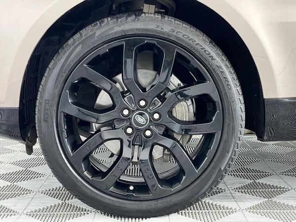 2022-Land-Rover-Range-Rover-Sport-30-D-HSE-190kW image:4