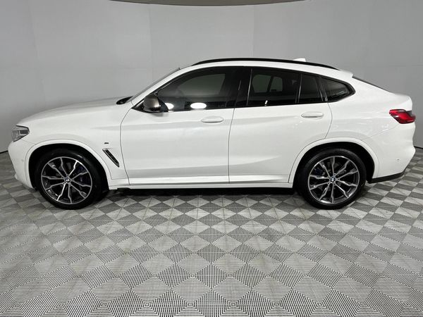 2020-BMW-X4-M40i image:19