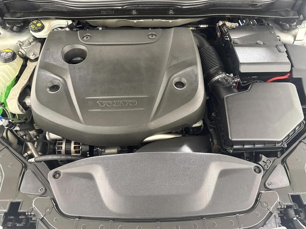 2016-Volvo-V40-CC-D4-Elite-Auto image:11