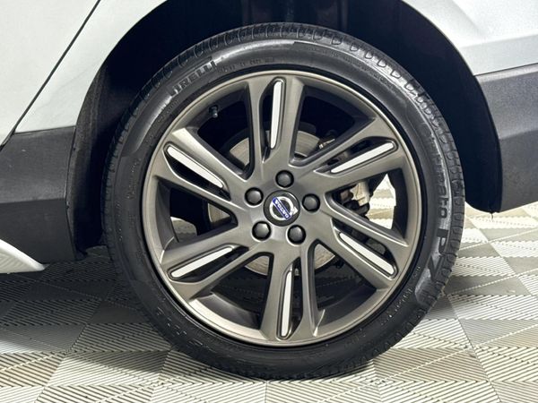 2016-Volvo-V40-CC-D4-Elite-Auto image:6