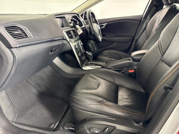 2016-Volvo-V40-CC-D4-Elite-Auto image:8