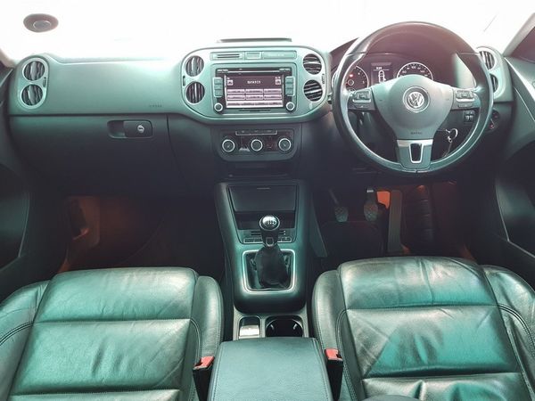 2015-Volkswagen-Tiguan-20-TDI-Bluemotion-Trend-Fun image:7