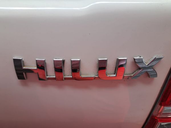 2014-Toyota-Hilux-30-D-4D-Raider-Raised-Body-Single-Cab image:9
