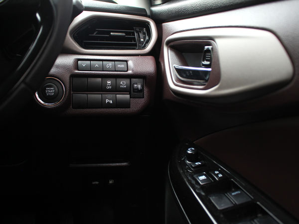 2024-Suzuki-Fronx-15-GLX-Auto image:13