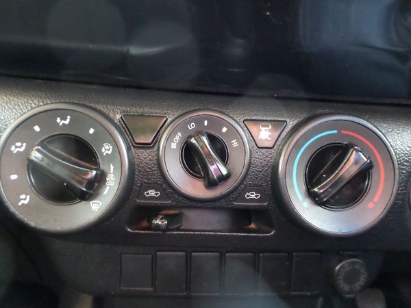 2024-Toyota-Hilux-24-GD-Single-Cab image:14