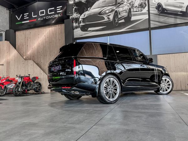 2023-Land-Rover-Range-Rover-44-LWB-Autobiography image:16